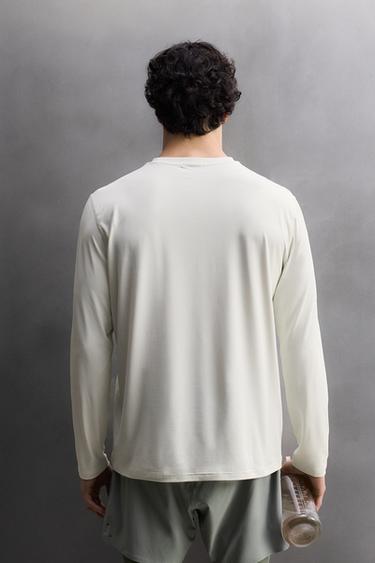 Zara 基本款長袖機能 T 恤 - 冰白色