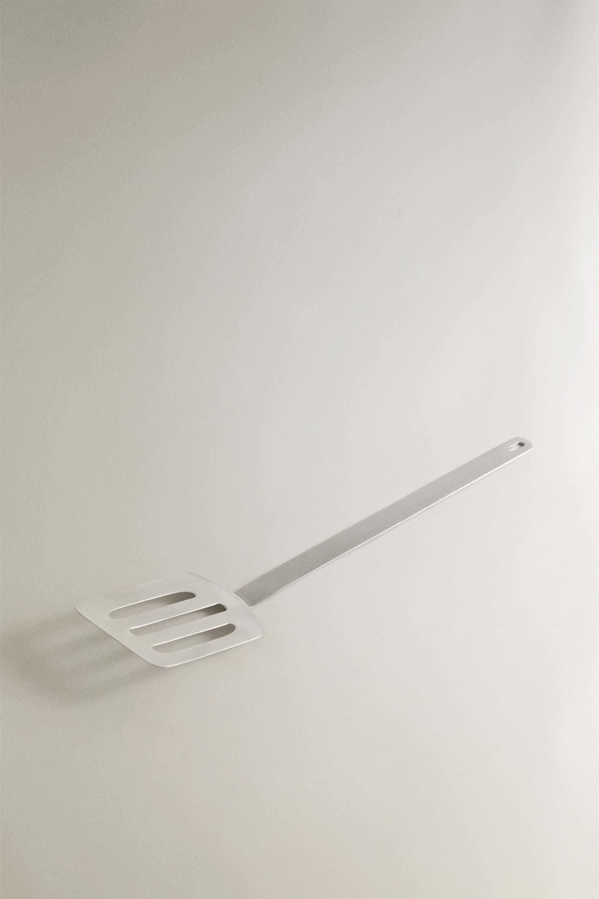STAINLESS STEEL SPATULA — Steel