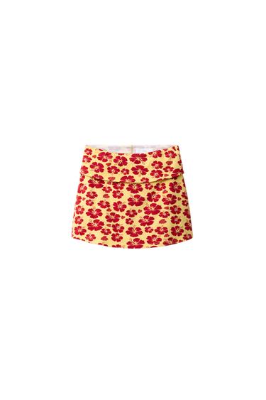 FALDA BERMUDA ESTAMPADA HIBISCUS - CRUDO de Zara