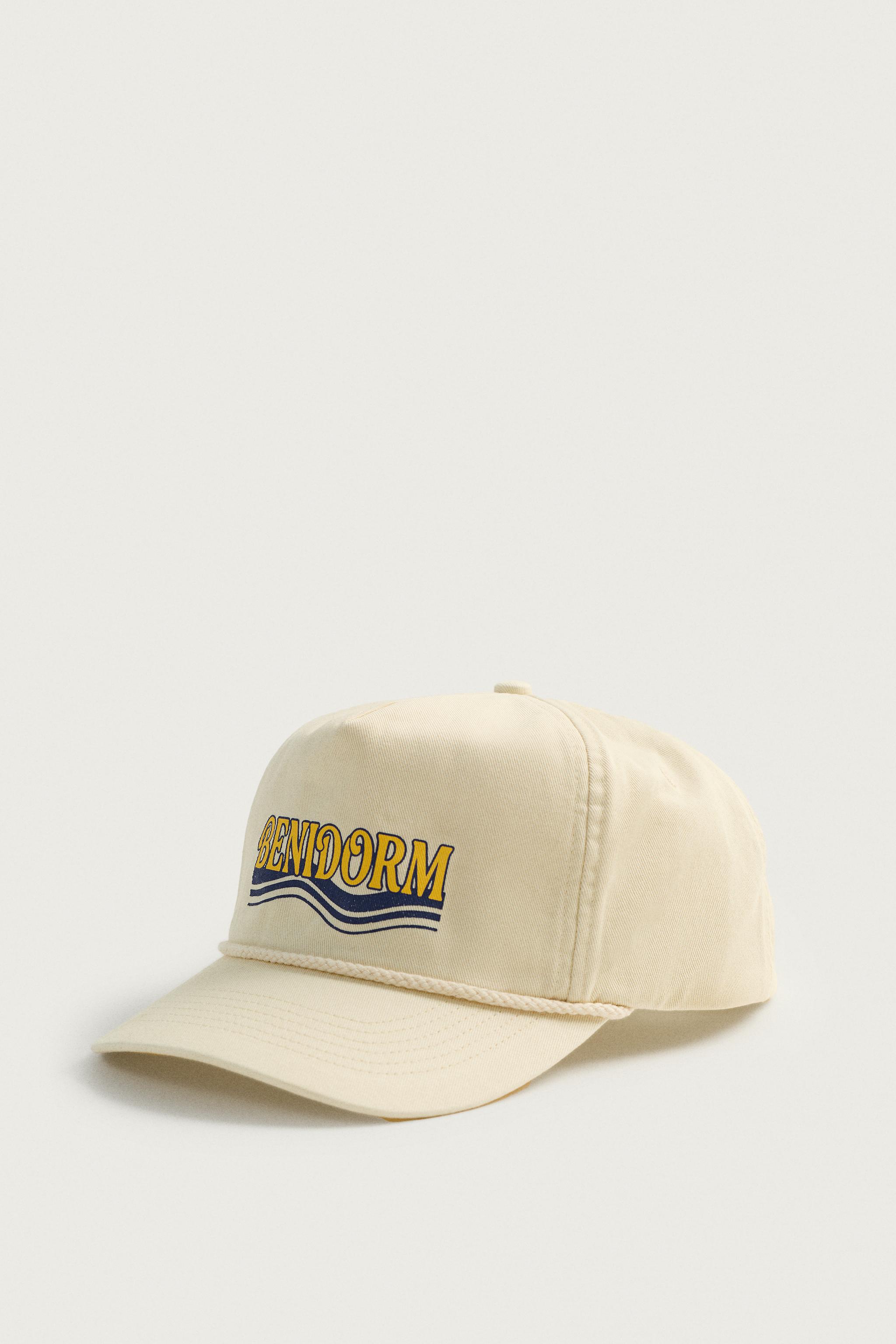 GORRA BENIDORM ©MARTIN PARR @ DMB