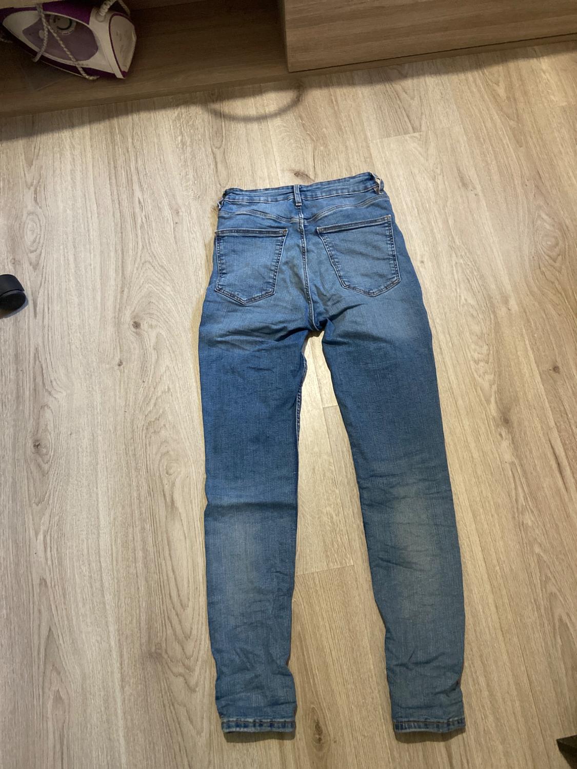 JEAN - Image 2