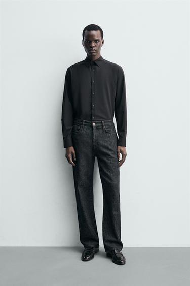 חולצת SLIM FIT - שחור של Zara