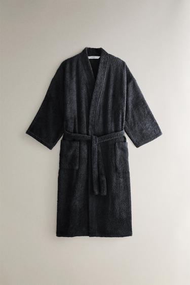 HIGH QUALITY COTTON BATHROBE (420 GXM²) - Black by Zara