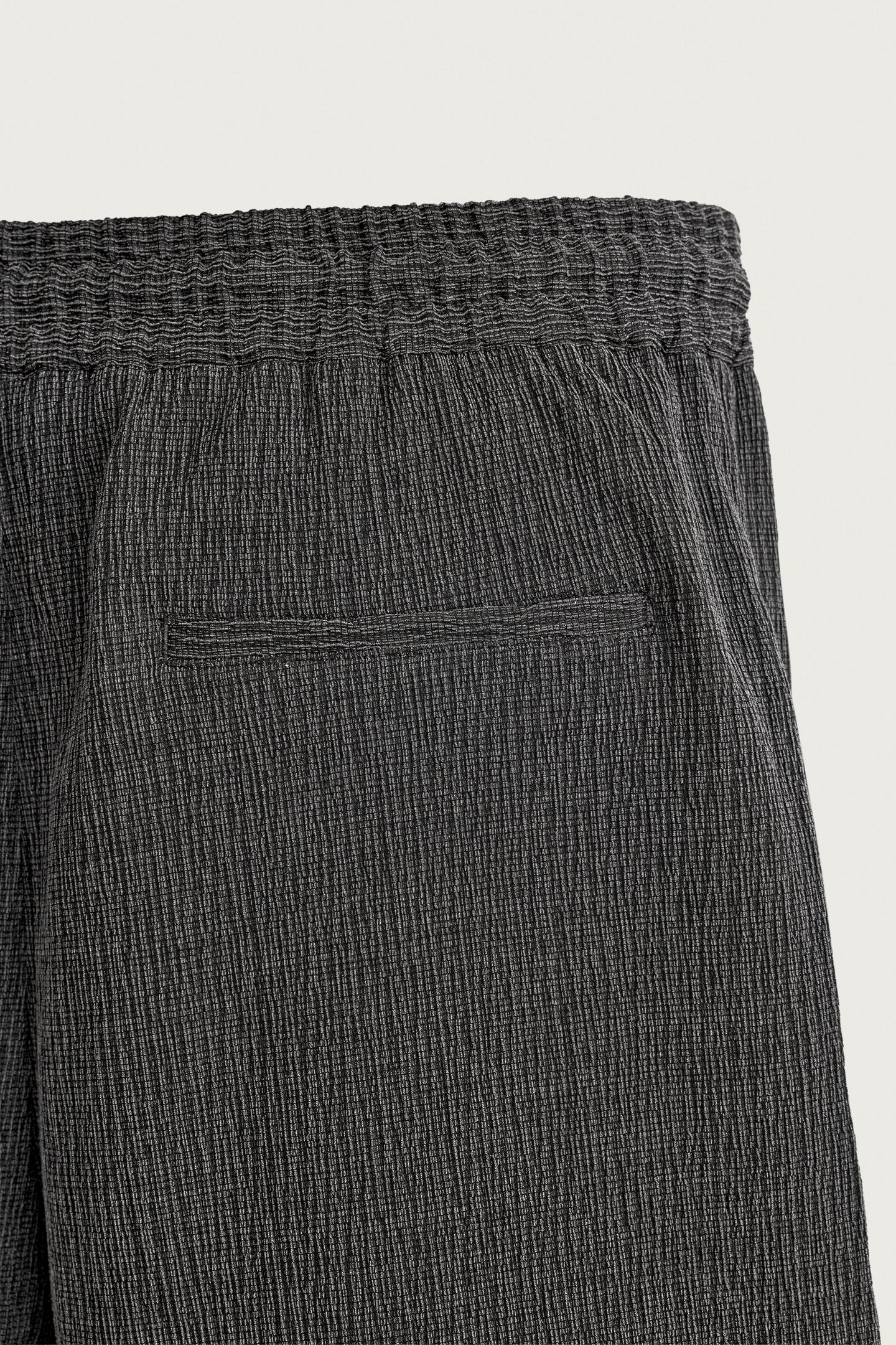 Мужские шорты Zara Textured Relaxed Fit, цвет: Антрацитовый серый — фото 9