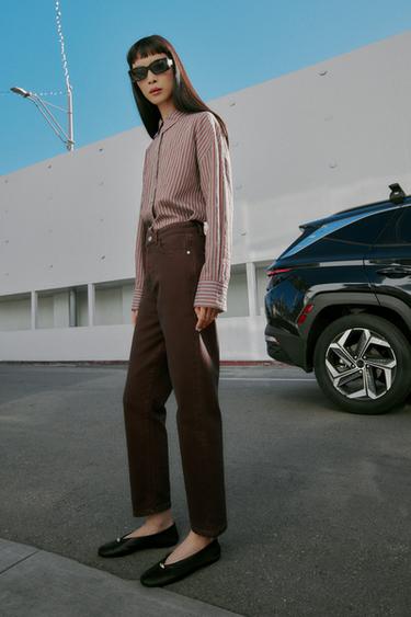 JEANS Z.01 MOM FIT MIT HOHEM BUND - Braun von Zara