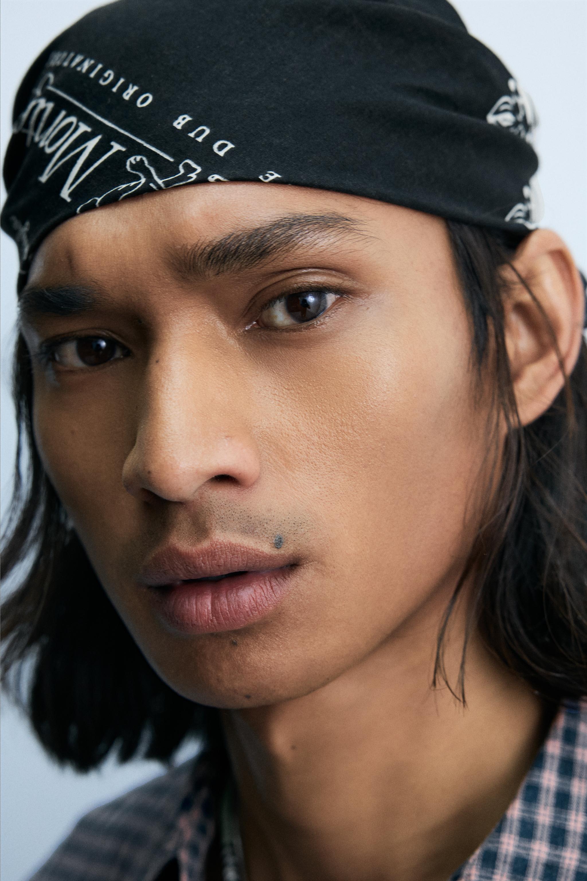 GEOMETRIC PRINT BANDANA