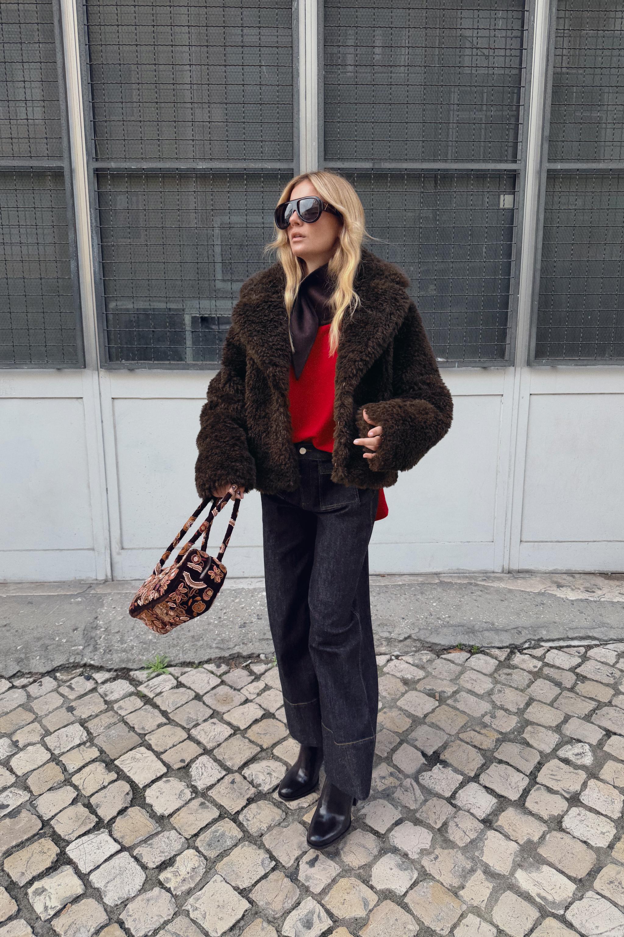 PULL AVEC LAINE CORPS CAPE