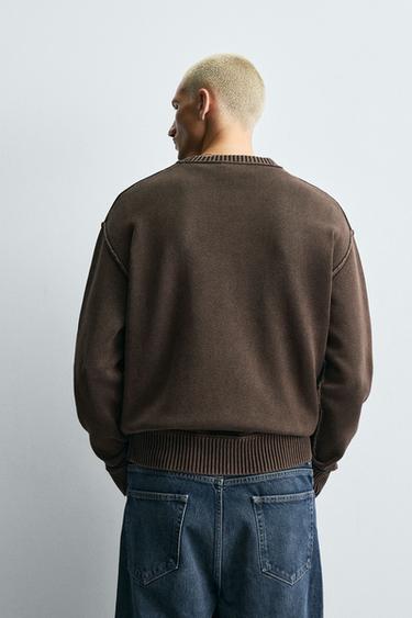 PULL IMPRIMÉ DÉLAVÉ - Marron de Zara - Image 2