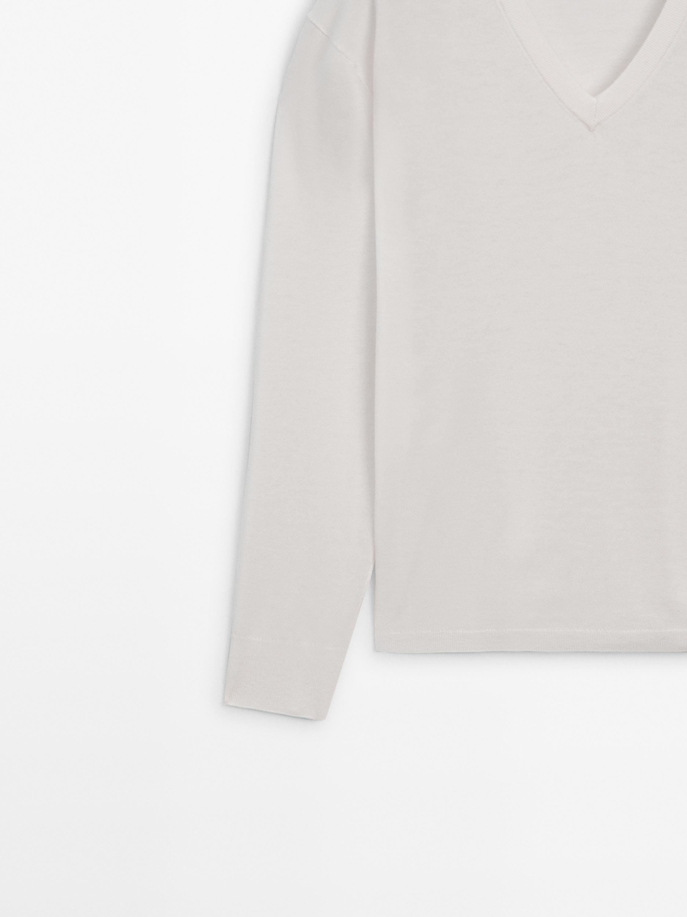 Women's Wired Knit Sweater V-Neck Pullover Long Sleeve