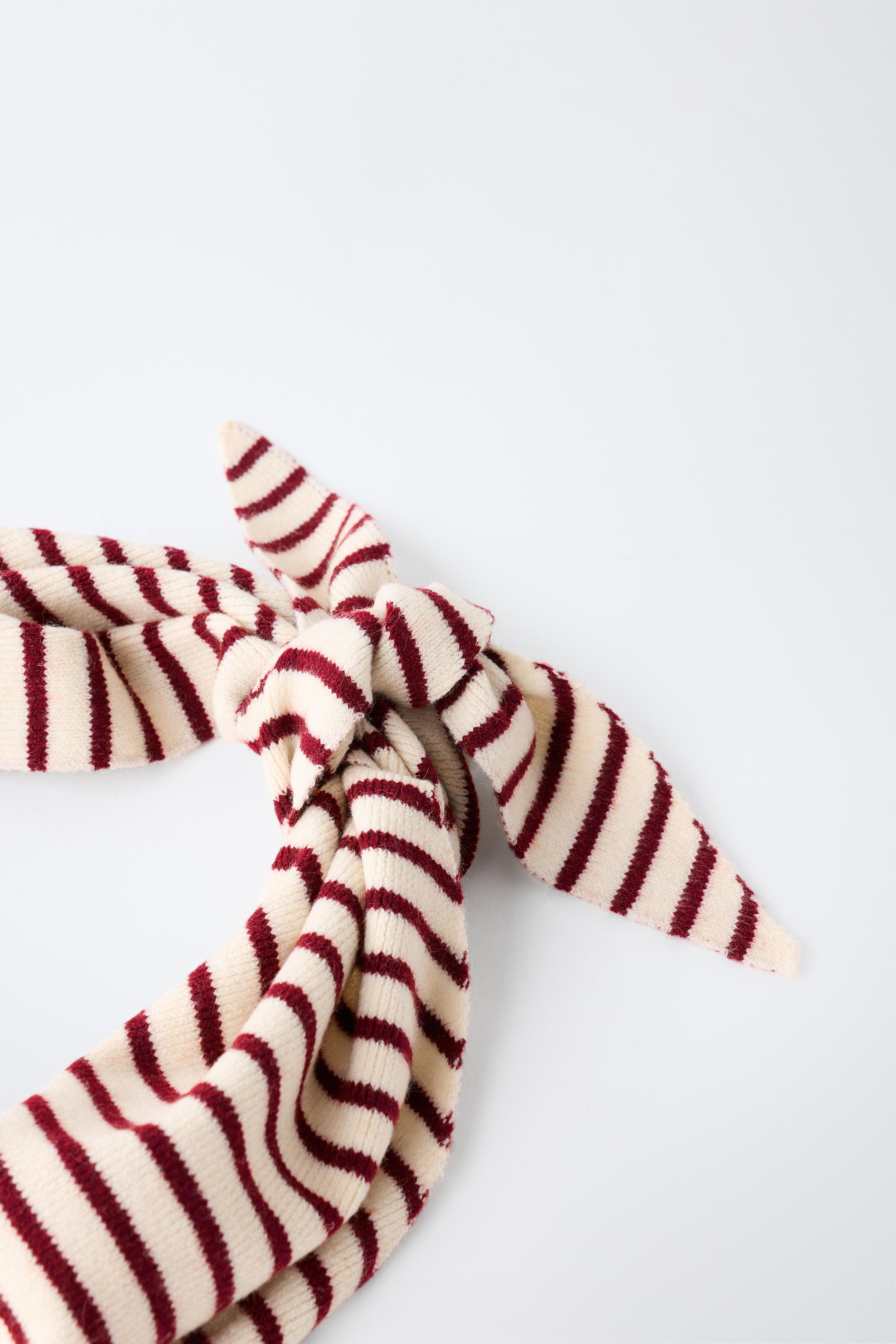TRIANGULAR STRIPED KNIT BANDANA
