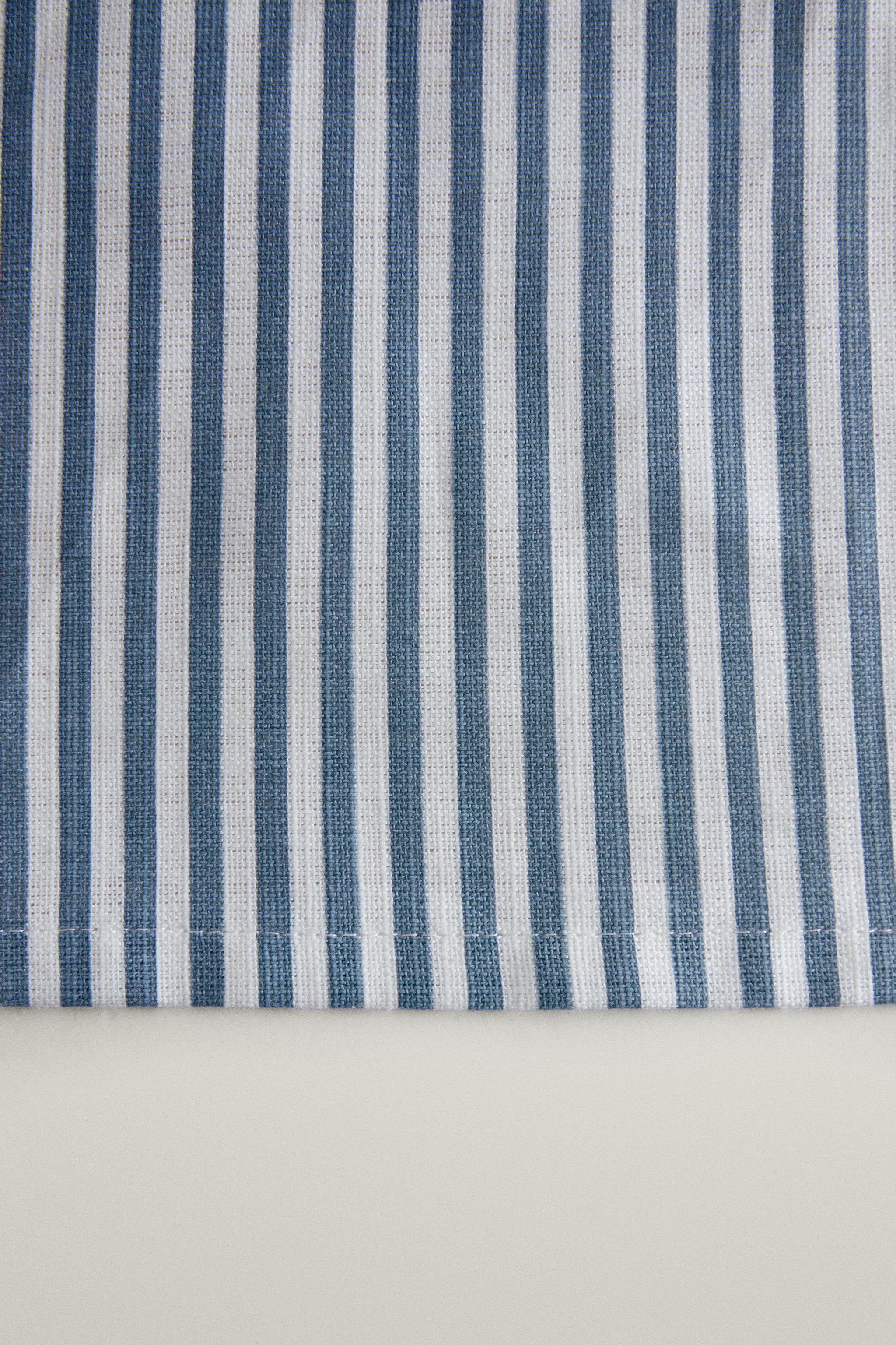 COTTON RUFFLED TABLECLOTH