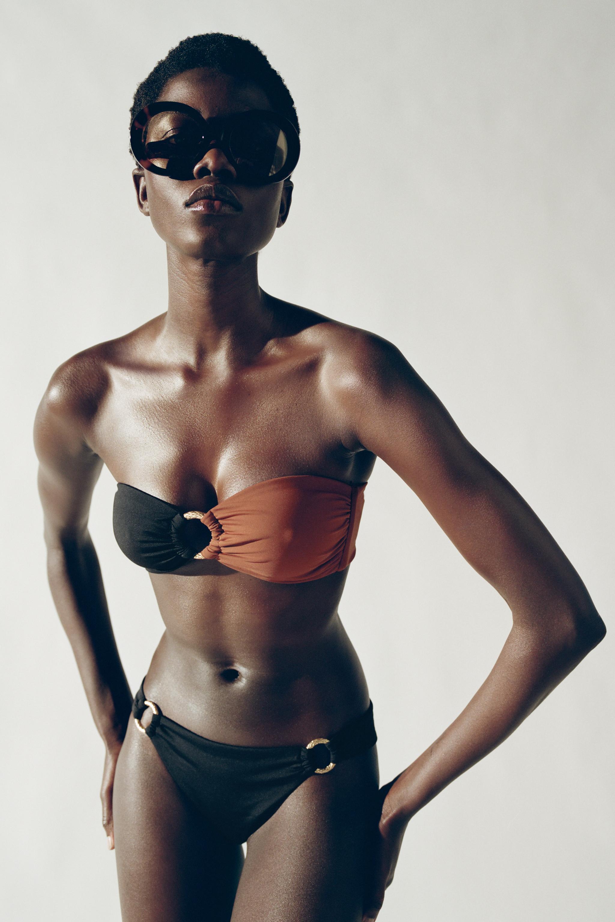 BAS DE BIKINI PIÈCES MÉTALLIQUES