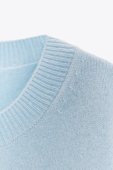 PULL BASIQUE EN MAILLE 100 % LAINE MANCHES COURTES - Bleu clair de Zara - Image 5