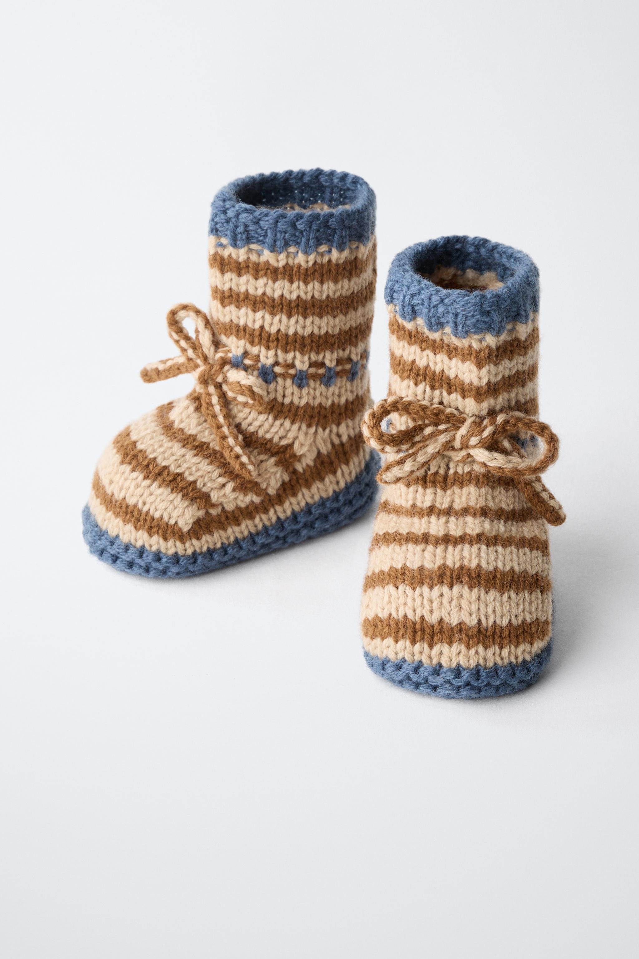 STRIPED KNIT BOOTIE