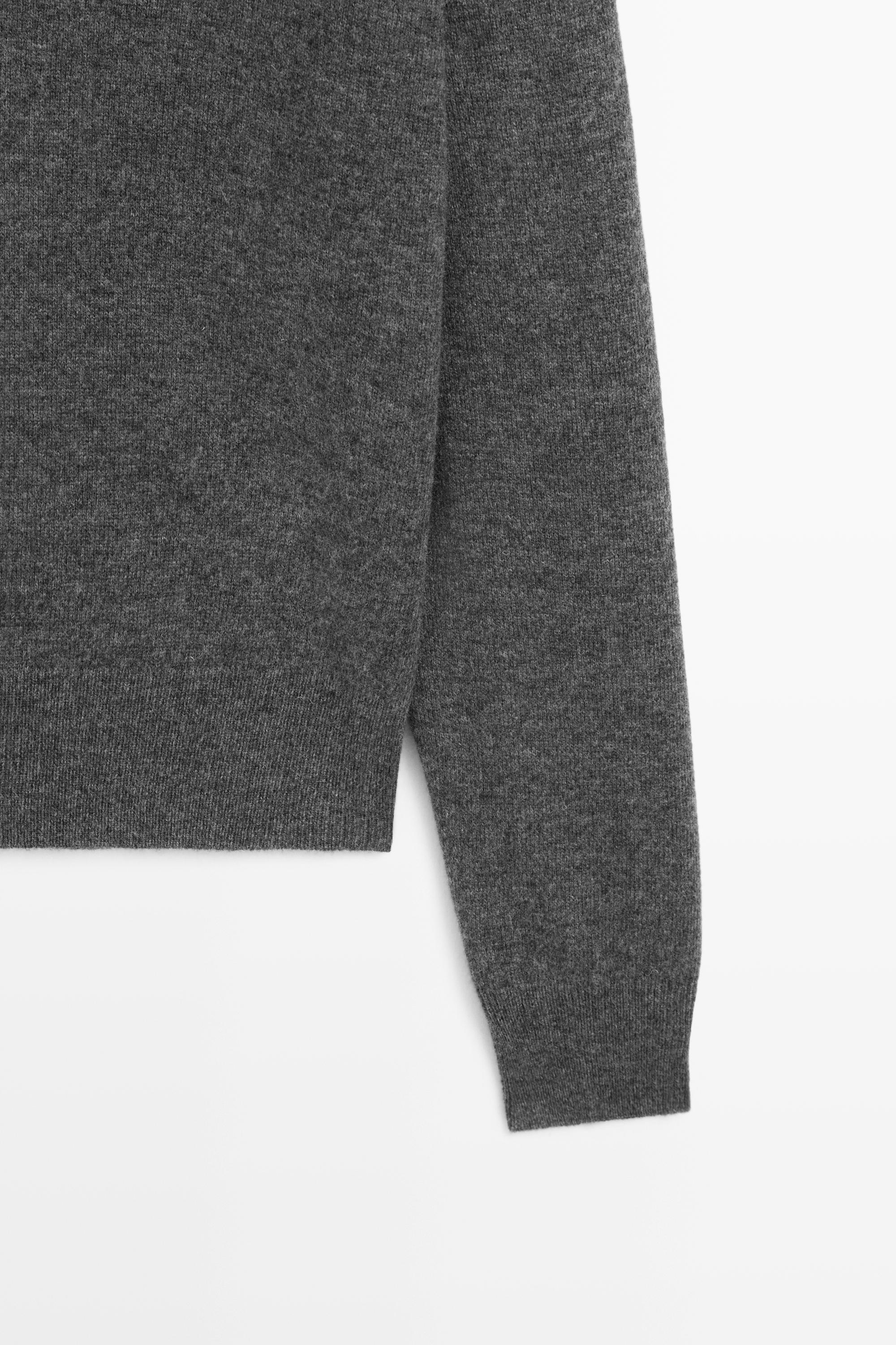 Pull en maille mélangée de laine à col V