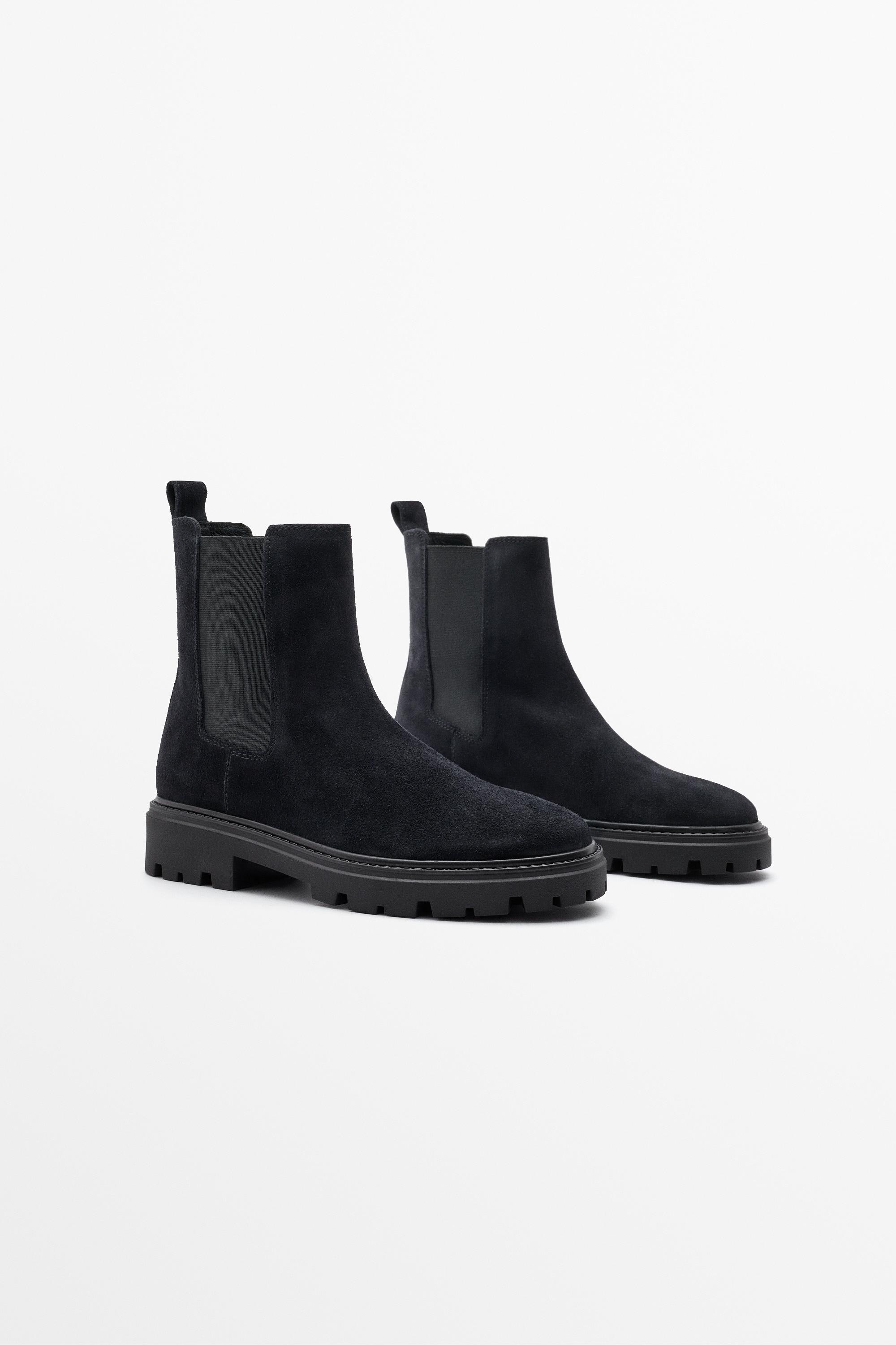Flat Chelsea track sole ankle boot