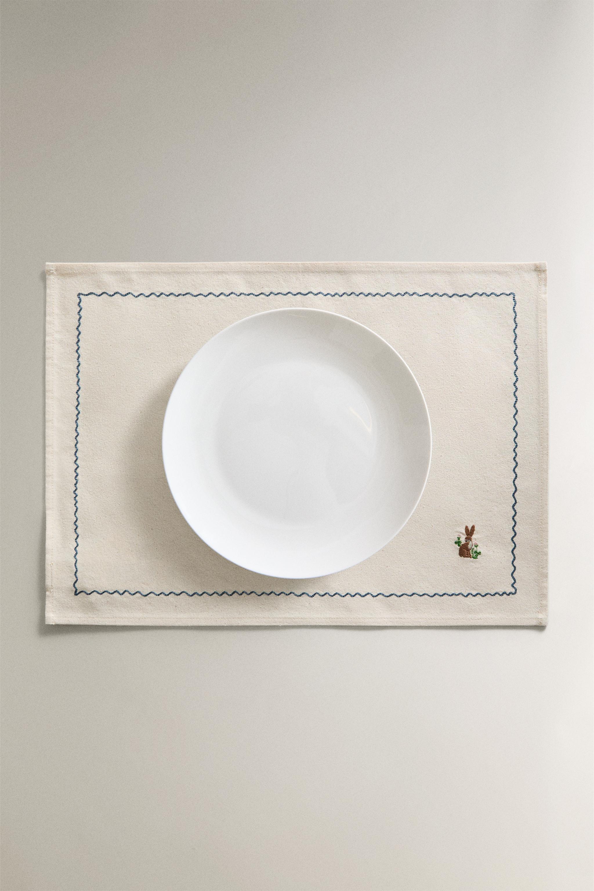 SET DE TABLE COTON BRODÉ LAPIN