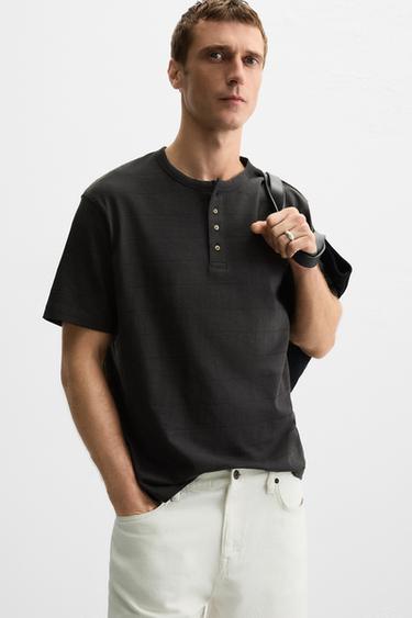 Zara STRIPED BUTTON NECK T-SHIRT - Khaki