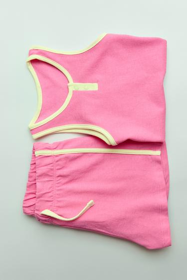 6-14 JAHRE/ SCHLAFANZUG-SHIRT UND -BERMUDA MIT KONTRAST - Pink von Zara