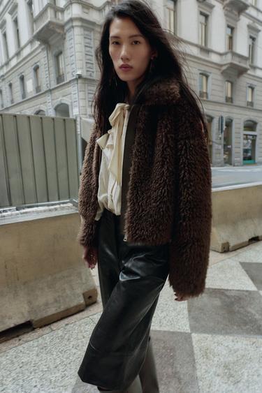 BLOUSON LONG EN PEAU DE MOUTON - Marron de Zara