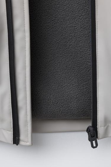 RUBBERISED WATER-RESISTANT RAINCOAT - Ice by Zara - Image 6