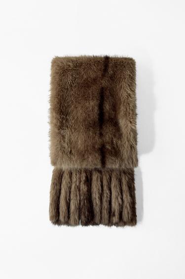 PLAIN FAUX FUR FRINGED SCARF - Light camel by Zara