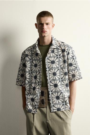 CAMISA RELAXED FIT AMB ESTAMPAT MOSAIC - Blanc de Zara