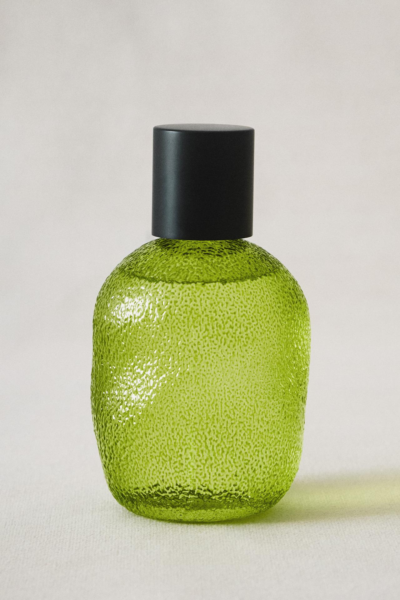 (190 ML) BERGAMOT & SANDALWOOD FABRIC FRESHENER SPRAY — Ecru / Green