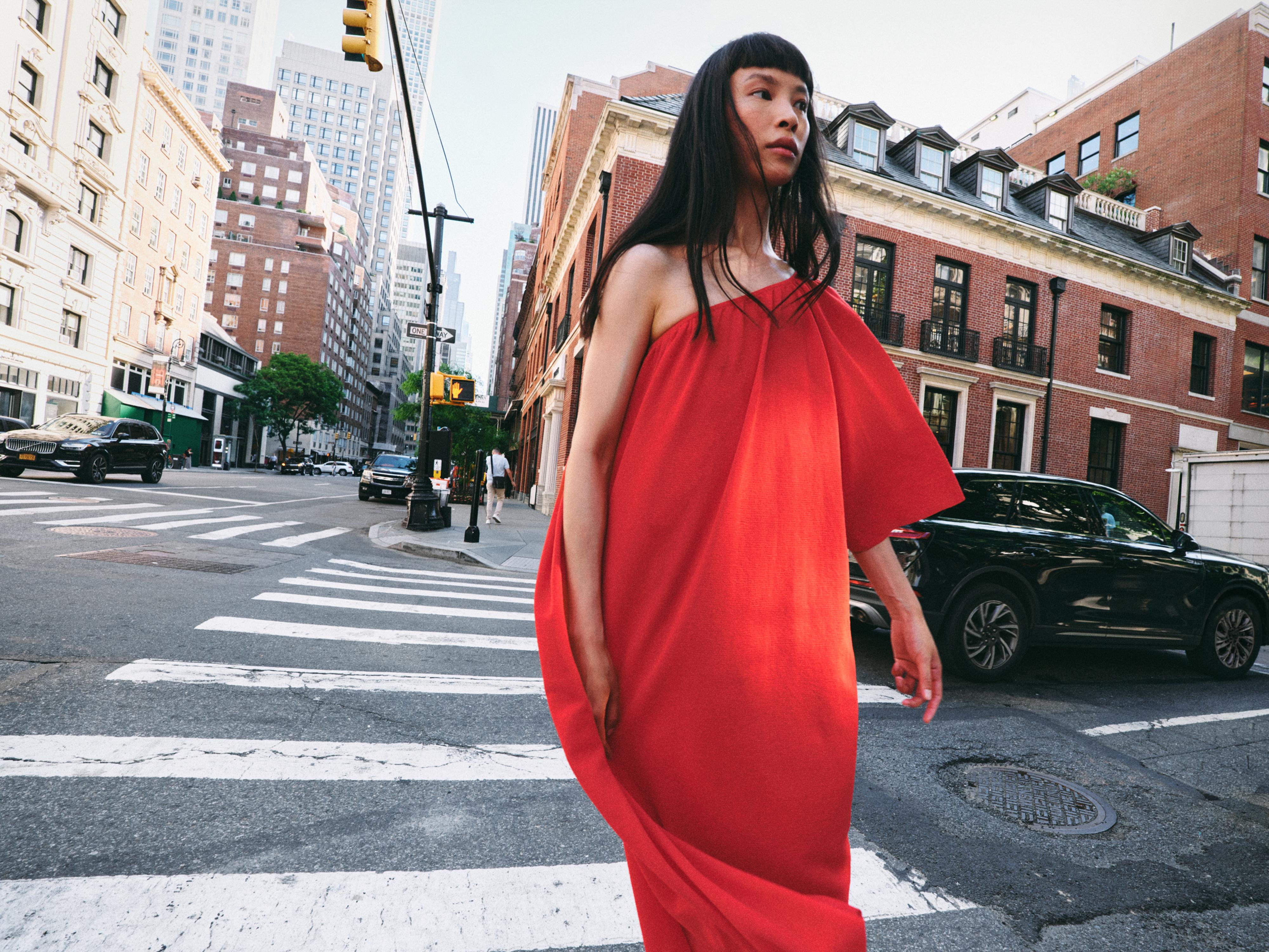 ASYMMETRIC KNIT DRESS
