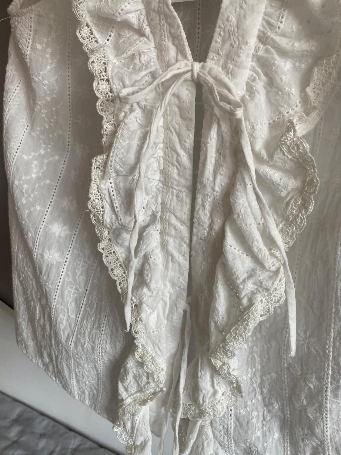 SHIRT WITH CUTWORK EMBROIDERY AND RUFFLES - Image 3