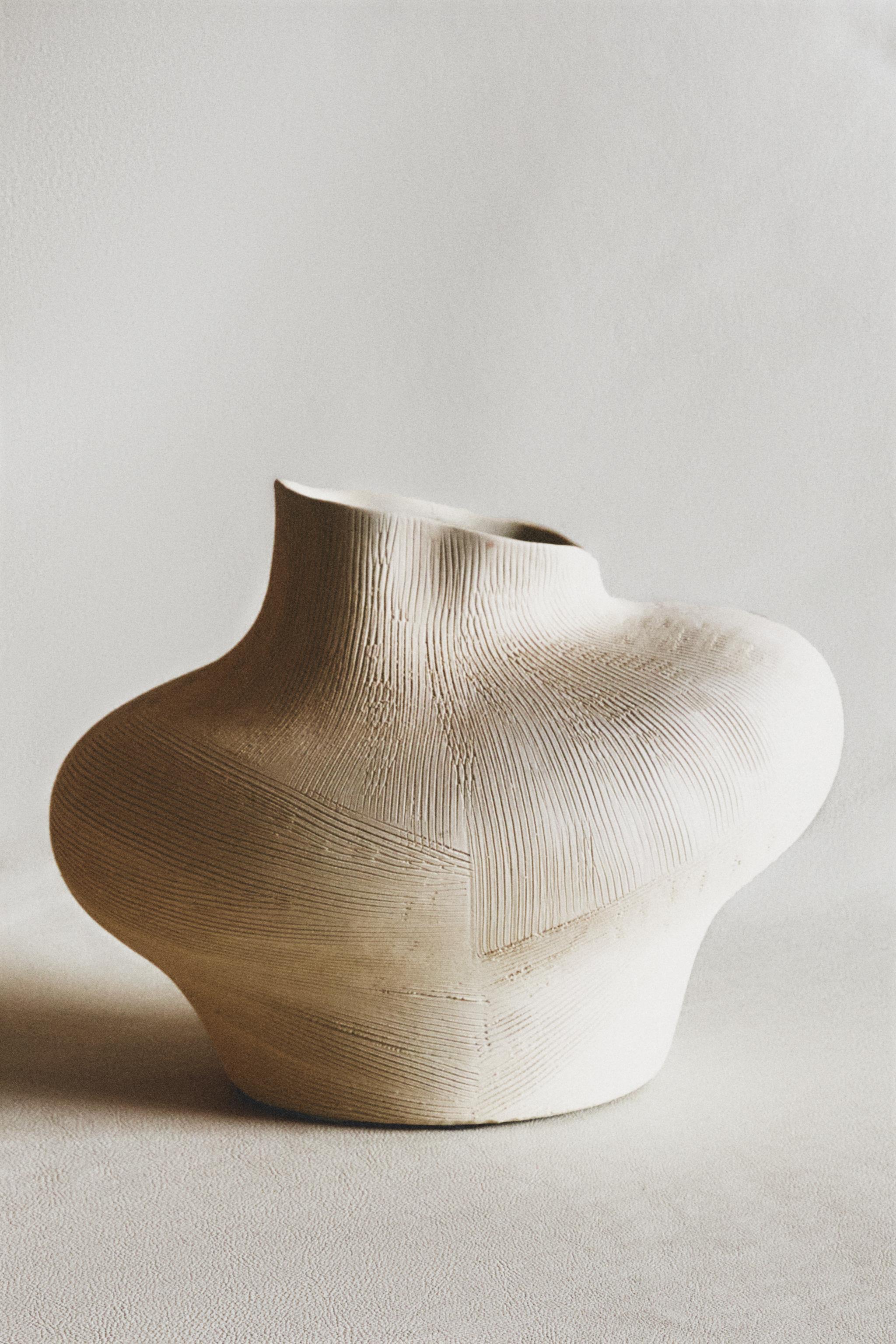ZARA HOME テクスチャーセラミックフラワーベース テクスチャー セラミック ベース | Zara Home 日本/Japan