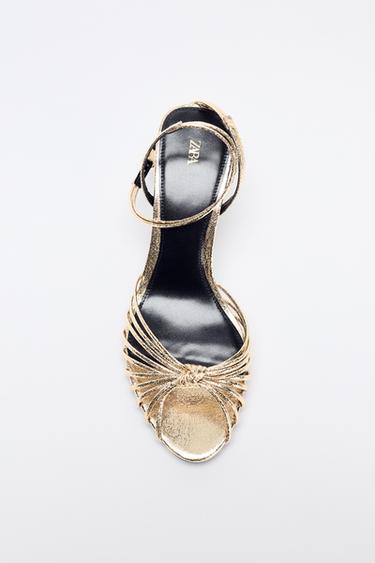 Zara METALLIC KNOTTED HEELED SANDALS - Gold