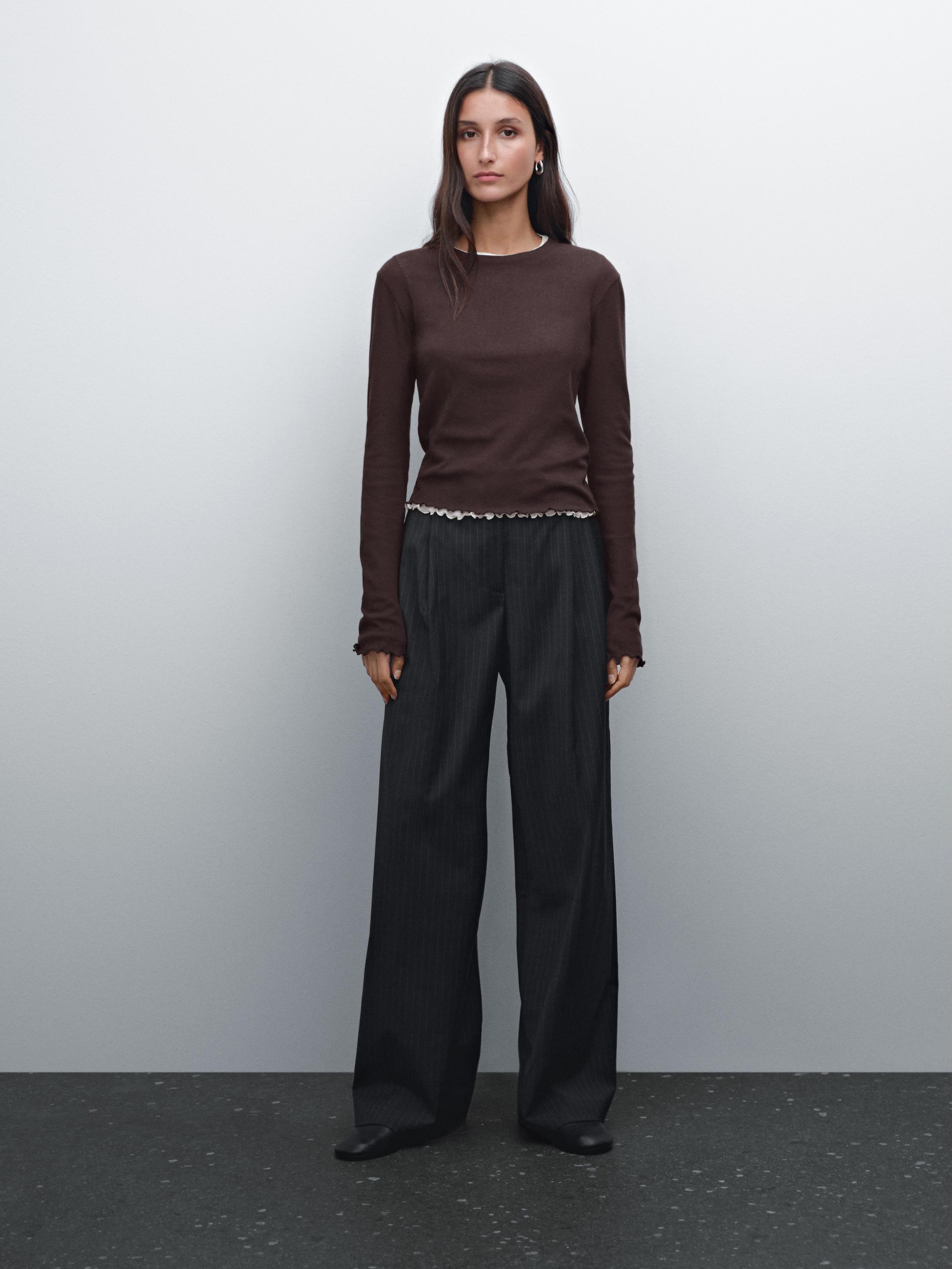 Double-layer T-shirt with wavy ribbed detail - Brown | ZARA