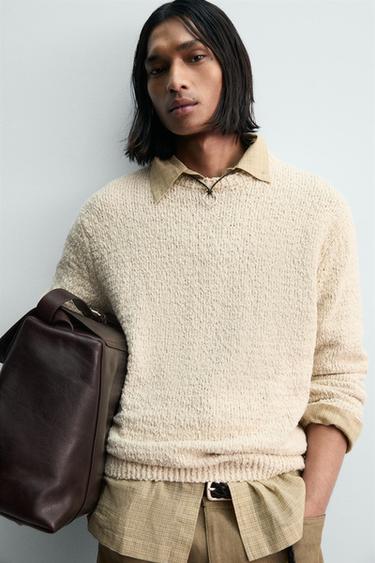 PULL STRUCTURE IRRÉGULIÈRE - Écru de Zara - Image 4