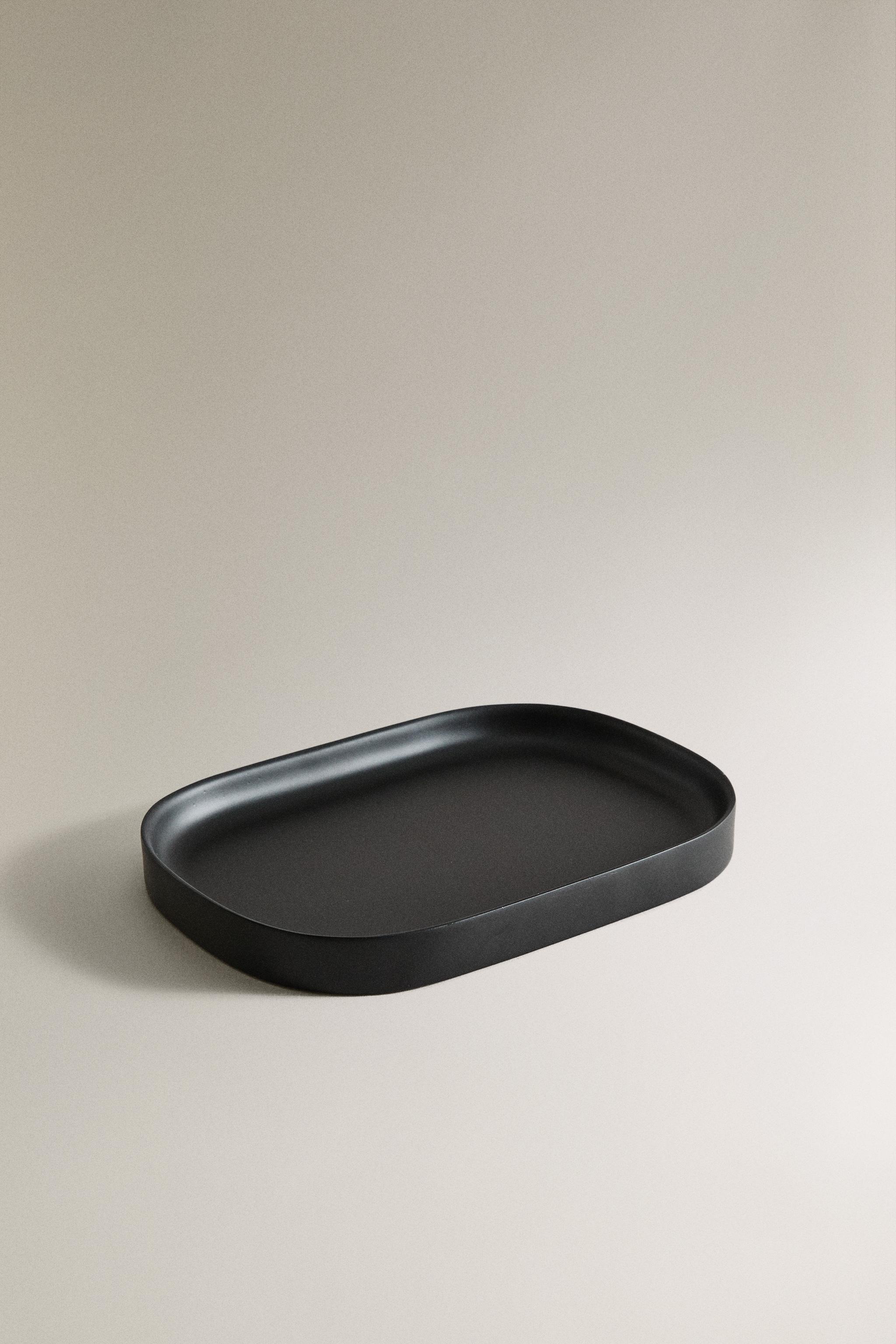 GROOT ZWART RESINE BADKAMERDIENBLAD | Zara Home België / Belgique GROOT ZWART RESINE BADKAMERDIENBLAD | Zara Home België / Belgique
