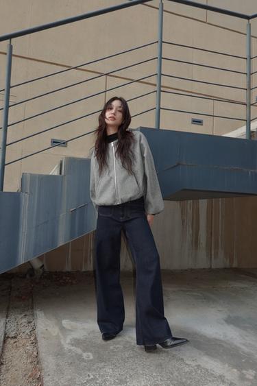 ハイネックTシャツブラックZaraのハイネックTシャツ - ブラック