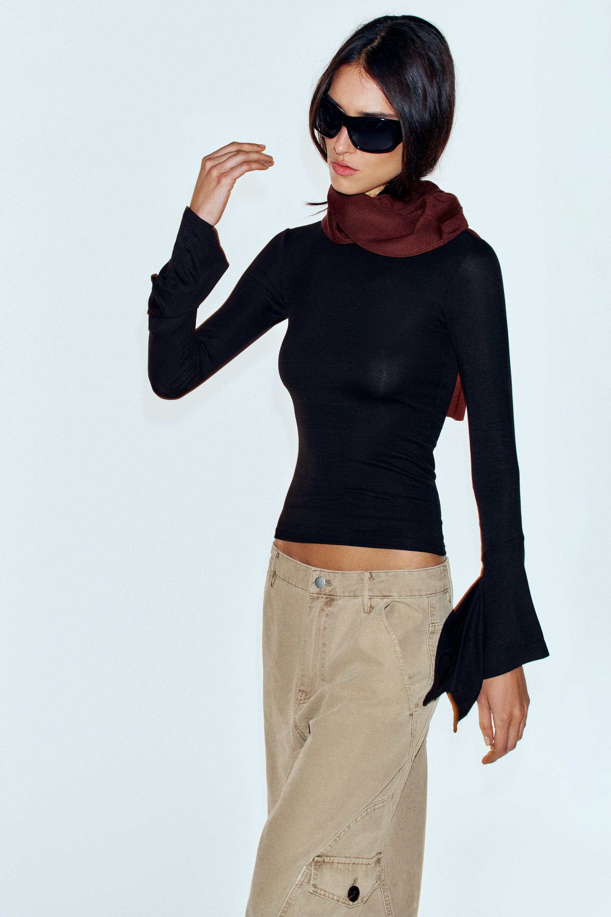 RUFFLE SLEEVE T-SHIRT