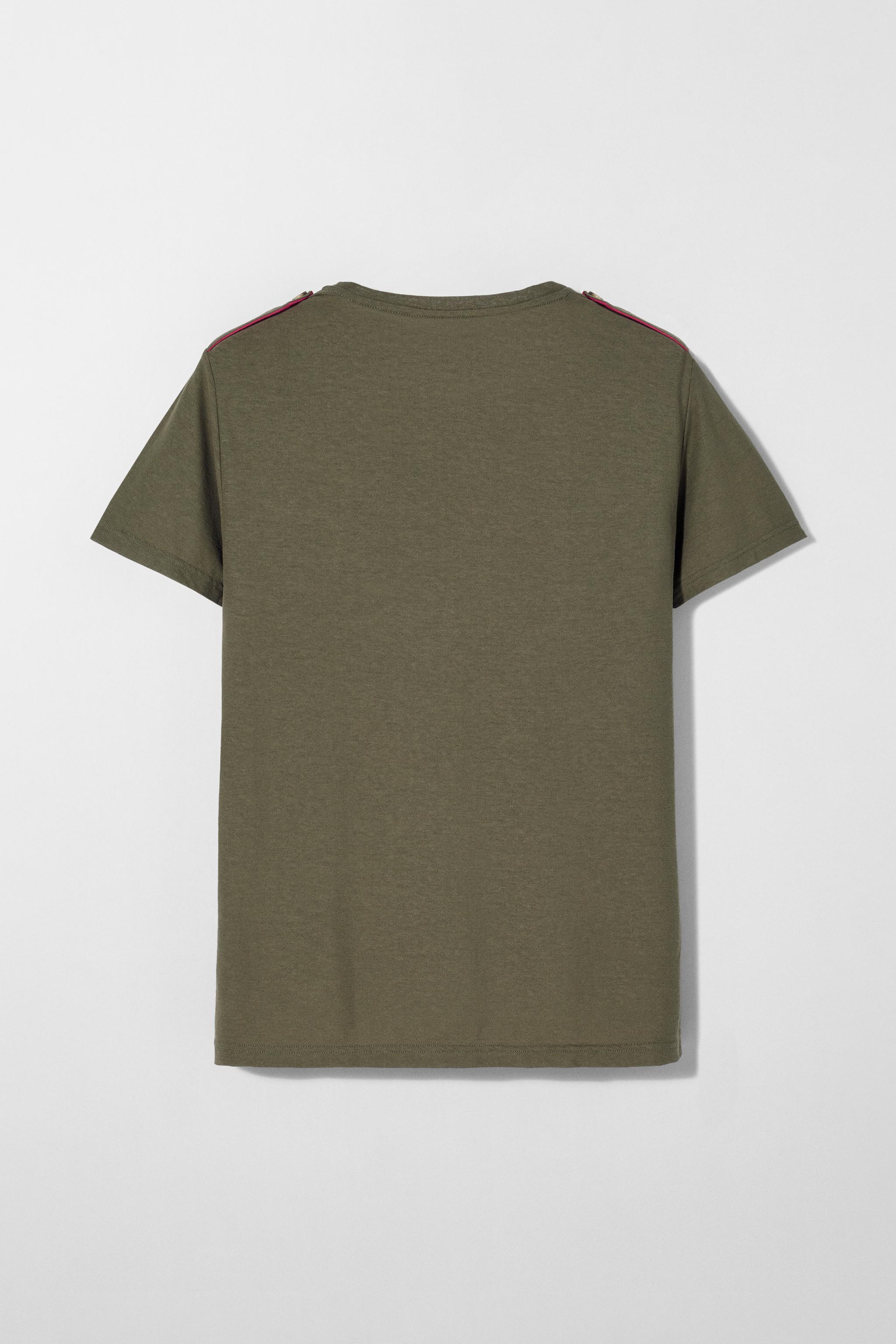 ★ドイツ発*ZARA*新作*X BOBBY GILLESPIE エポレットTシャツ★ SLIM FIT T-SHIRT BOBBY GILLESPIE X ZARA - Dark khaki | ZARA