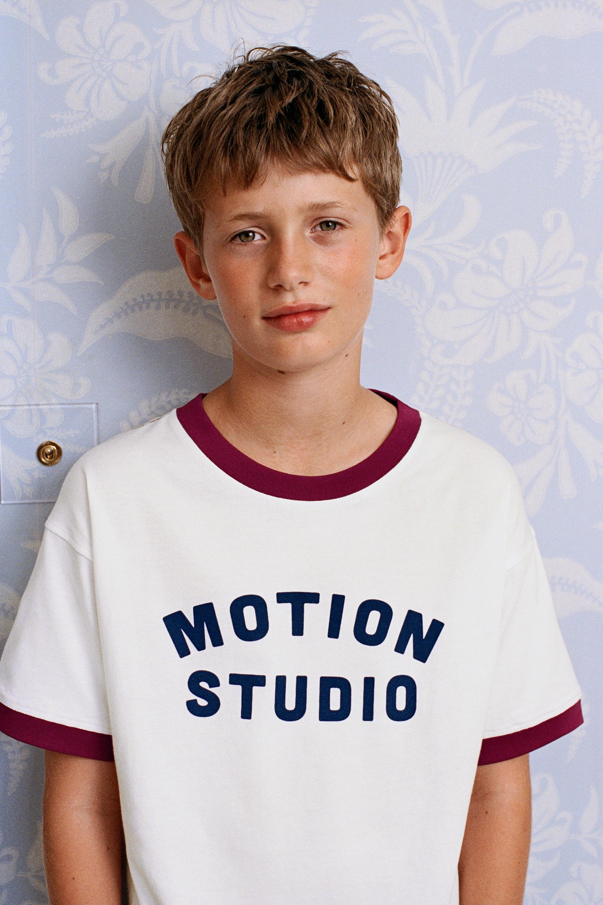 GRAPHIC TEXT T-SHIRT — Ecru