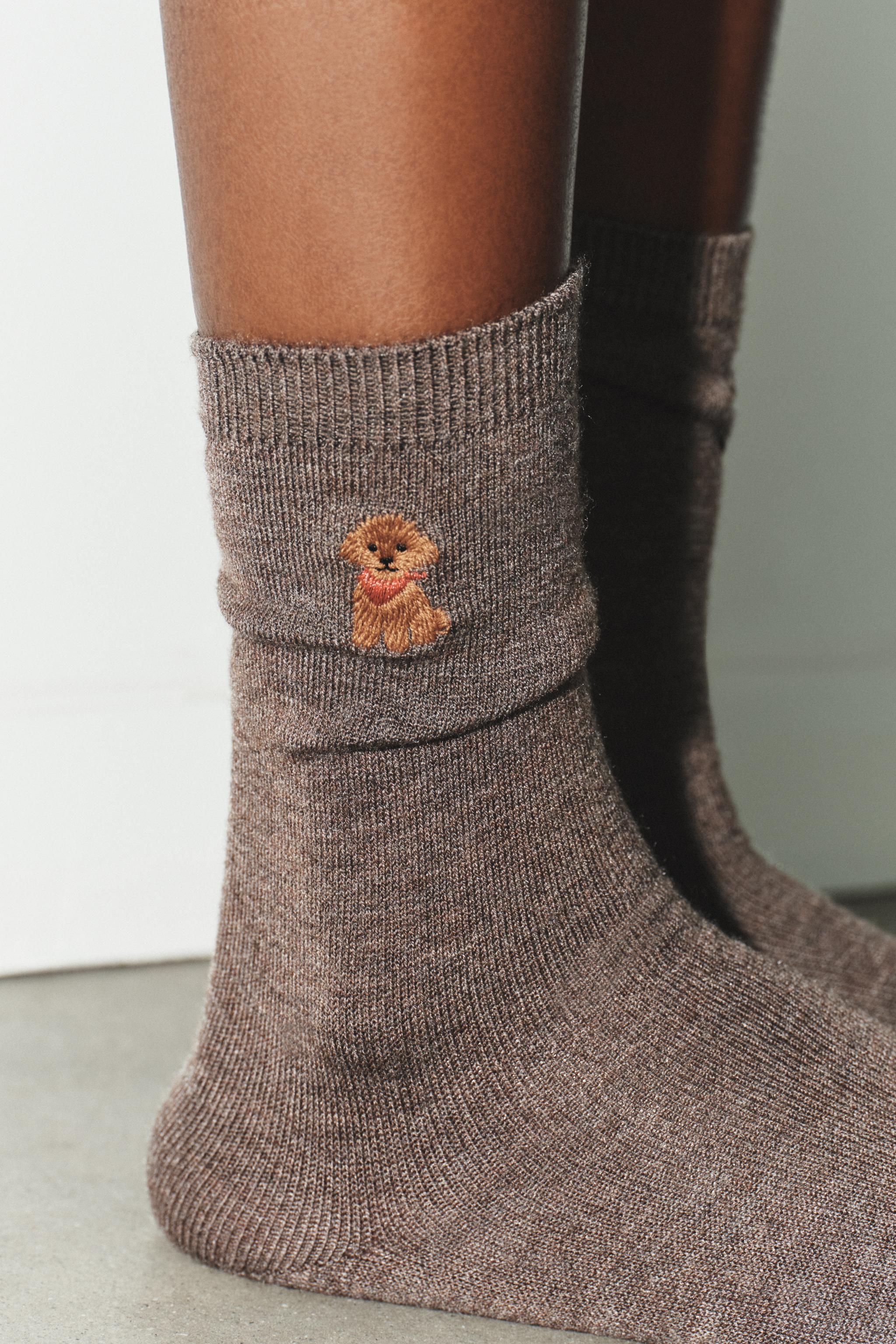 犬の刺繍入りソックス - ブラウン/モール | ZARA Japan / 日本