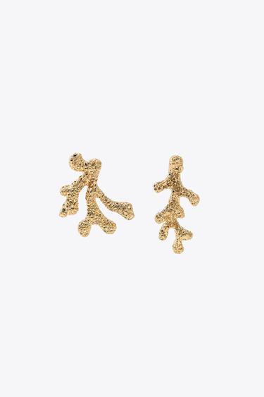 METAL CORAL EARRINGS - Golden by Zara - Image 1