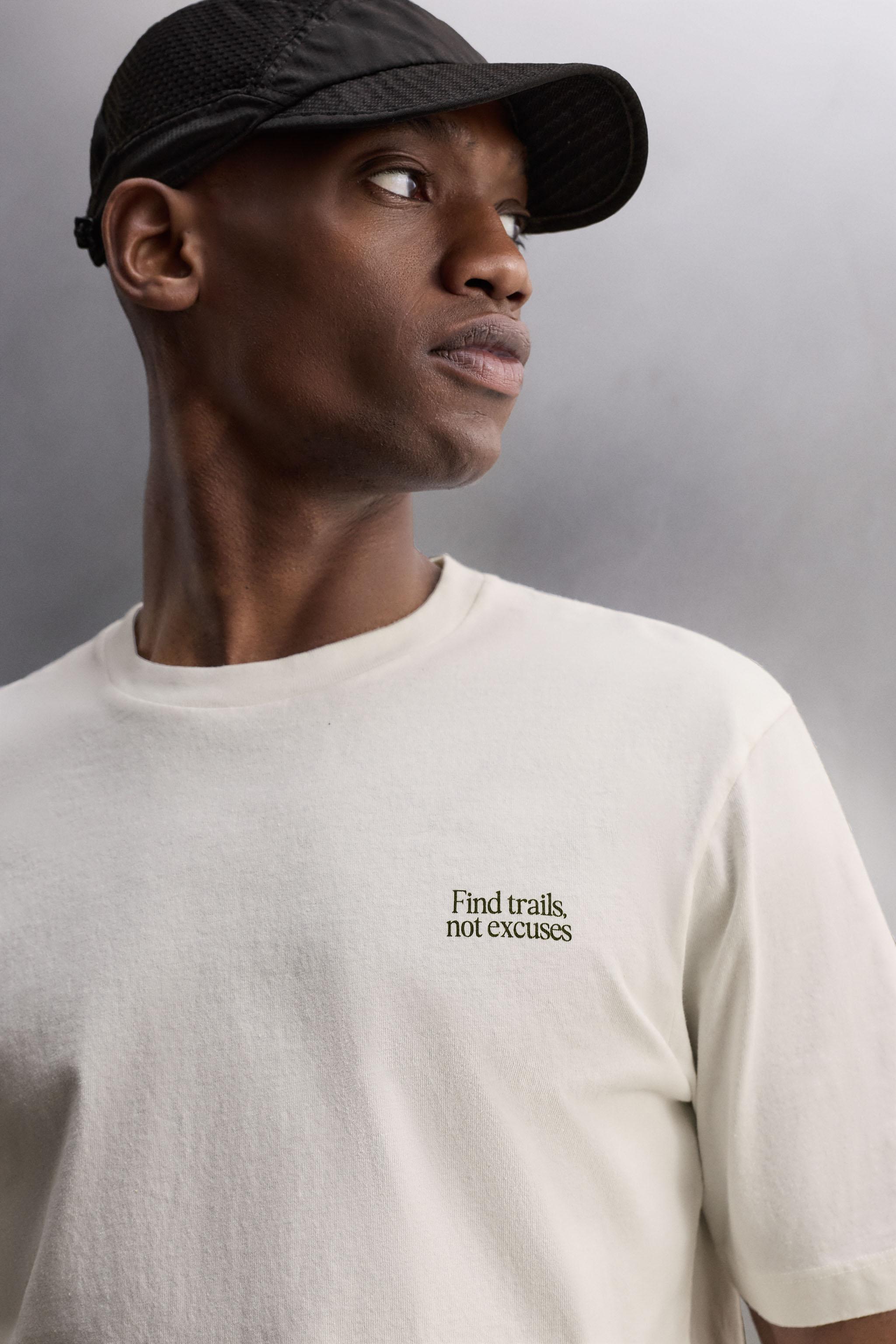 グラフィックプリントTシャツ - ホワイト | ZARA Japan / 日本