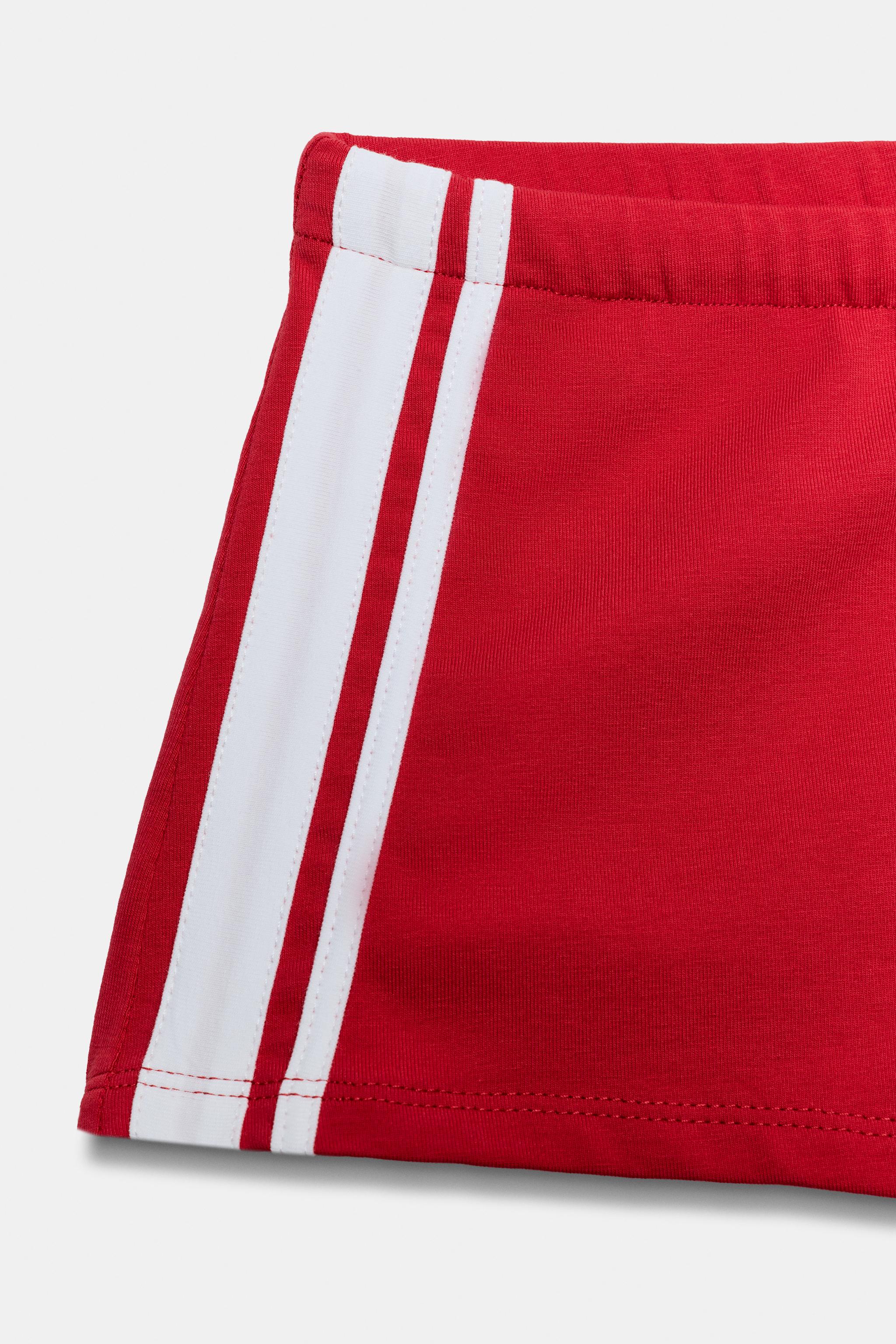 MINI SHORTS WITH SIDE STRIPES