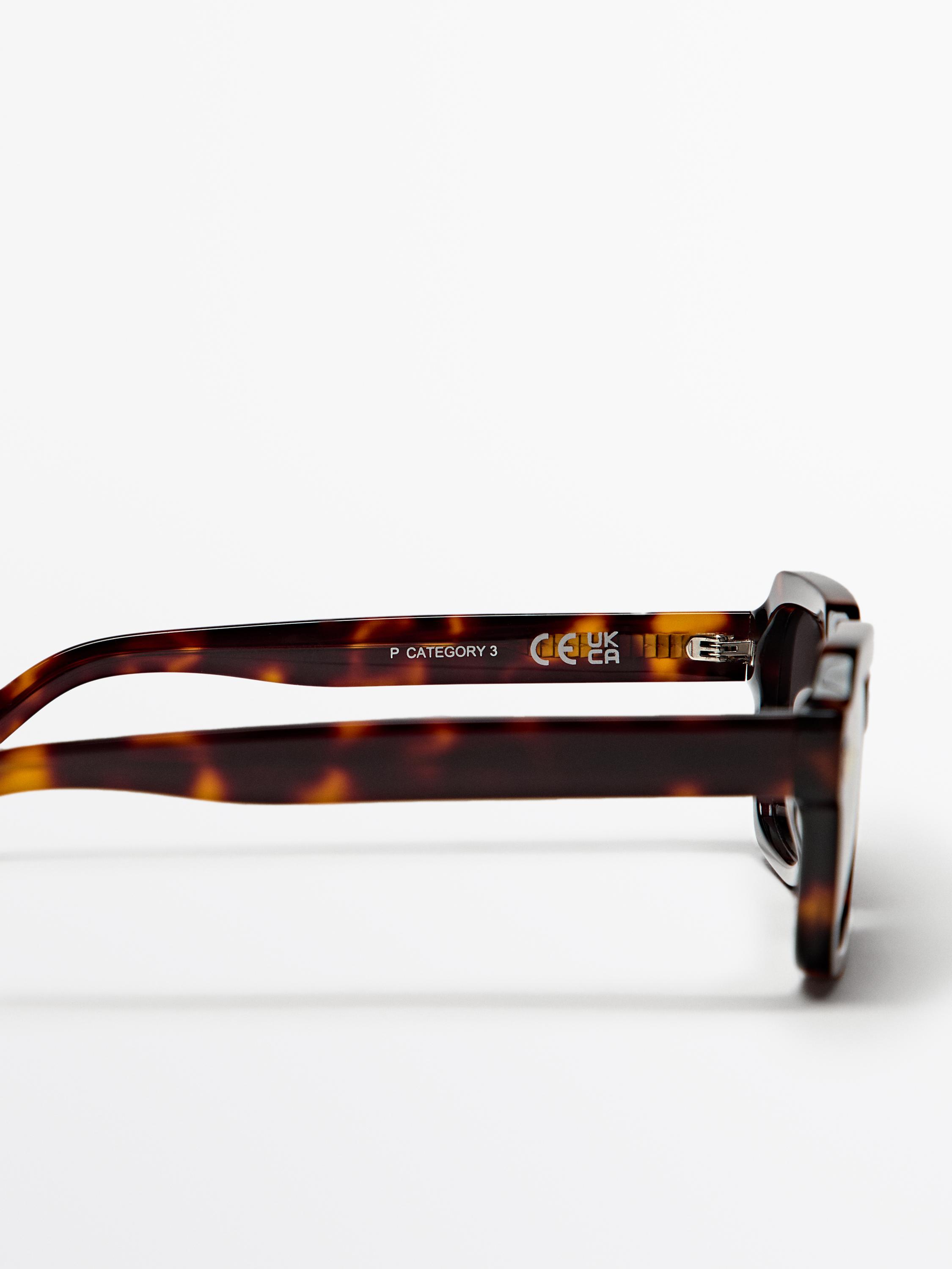 Lunettes de soleil rectangulaires