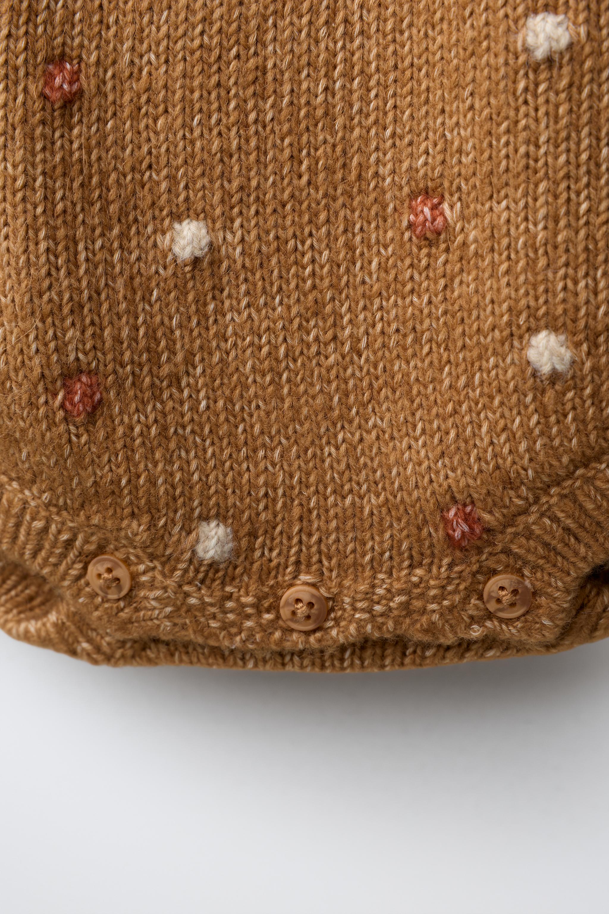 EMBROIDERED DOT KNIT ROMPER