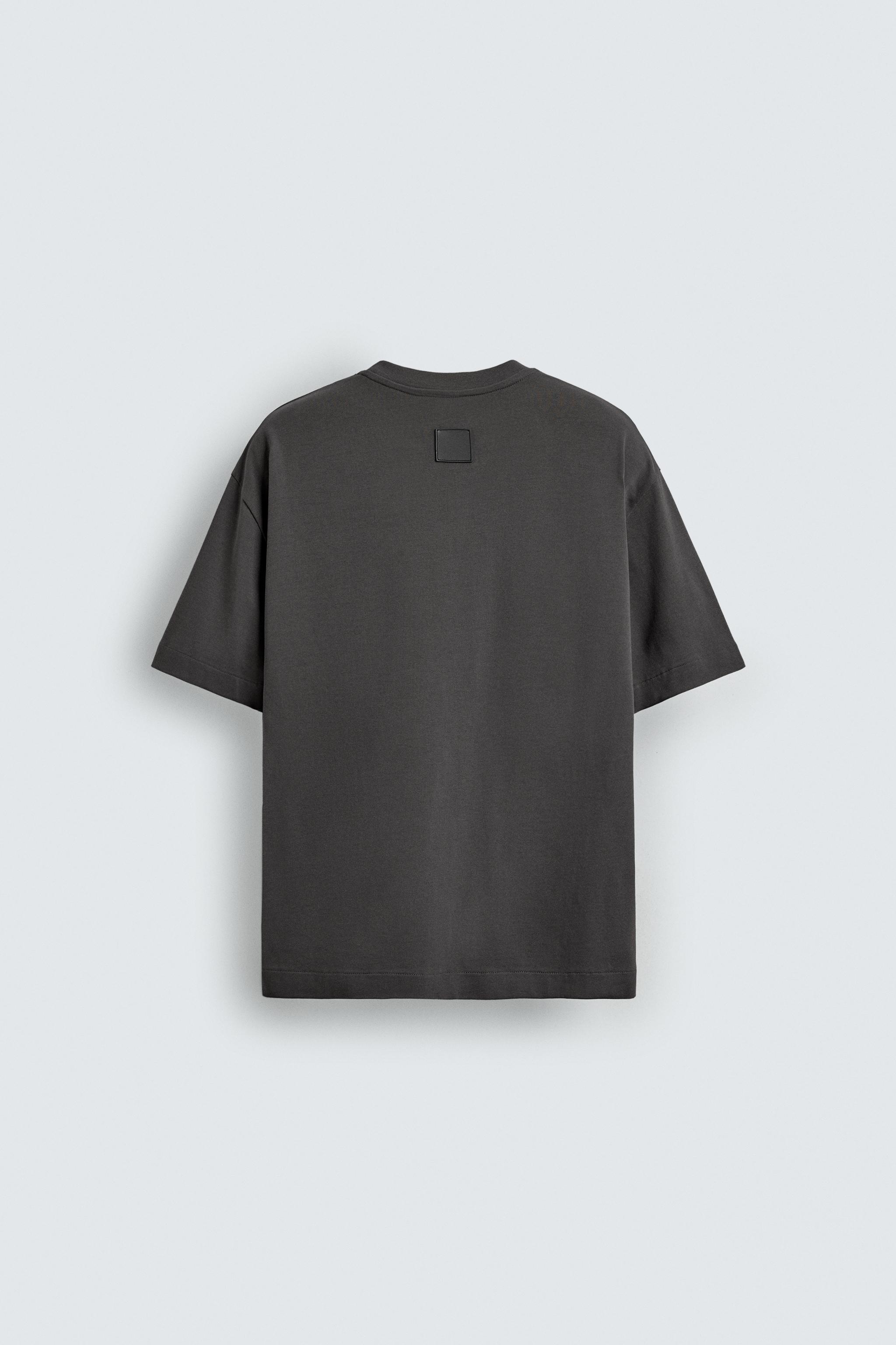 PATCH LABEL T-SHIRT