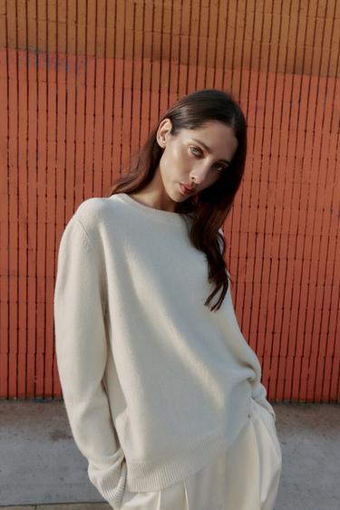 PULL EN MAILLE UNIE - Écru de Zara