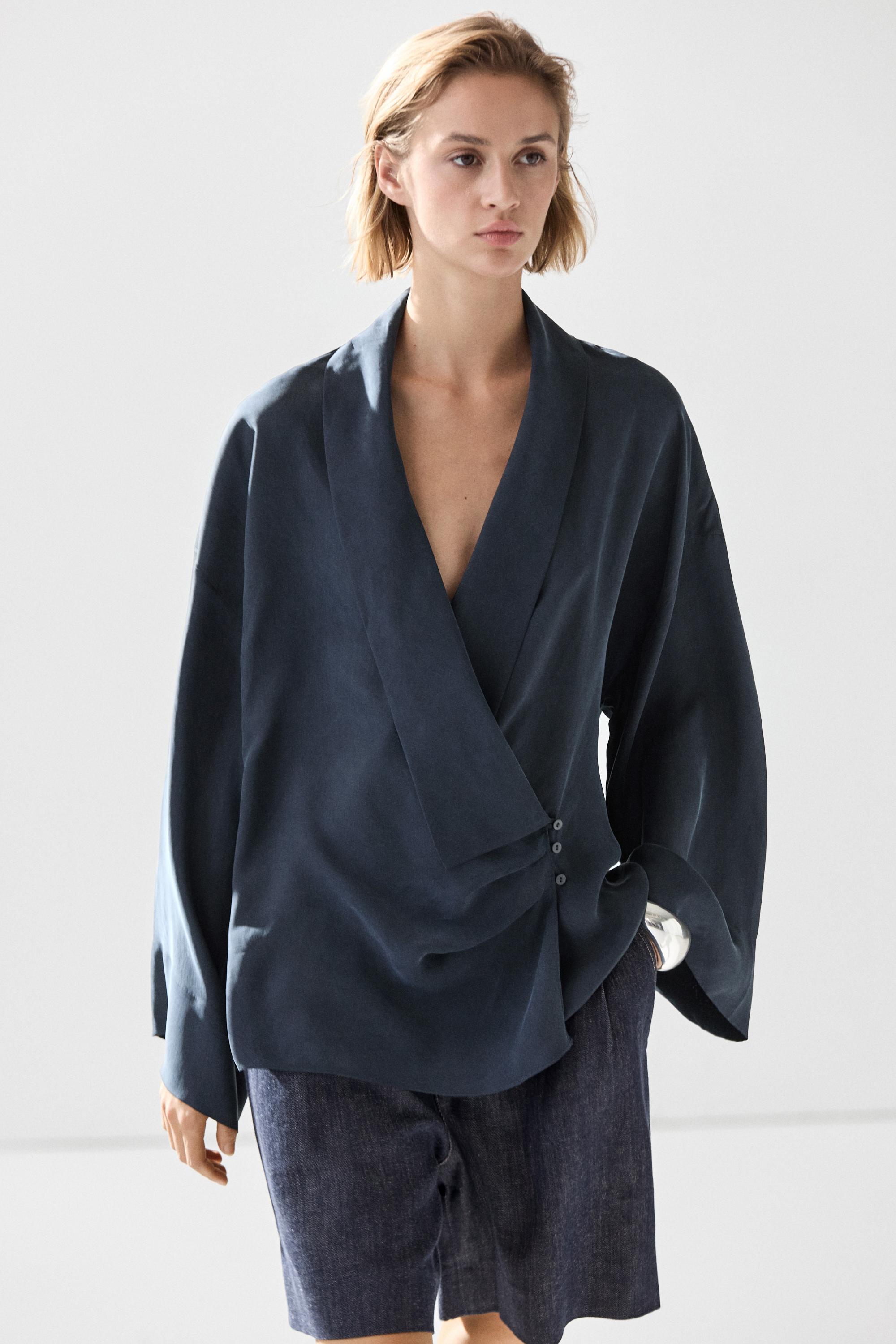 Flowing gathered wrap blouse — Navy blue