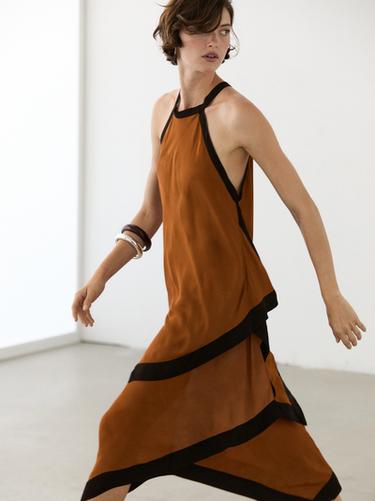 Robe midi à couches contrastantes - Marron clair de Zara