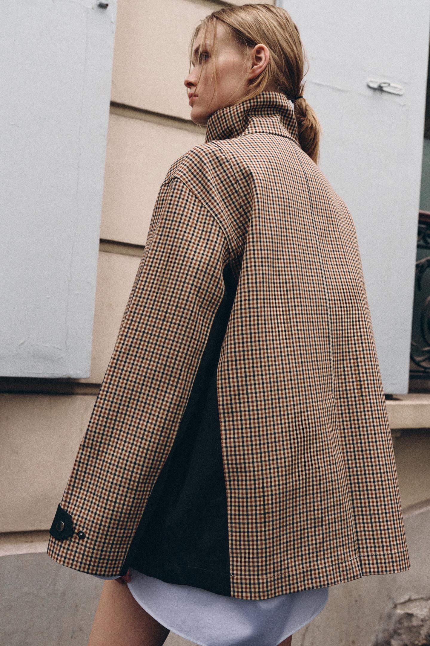Женская куртка Zara ZW Collection Checked Cropped Parka, цвет: Коричневый / Экрю — фото 3